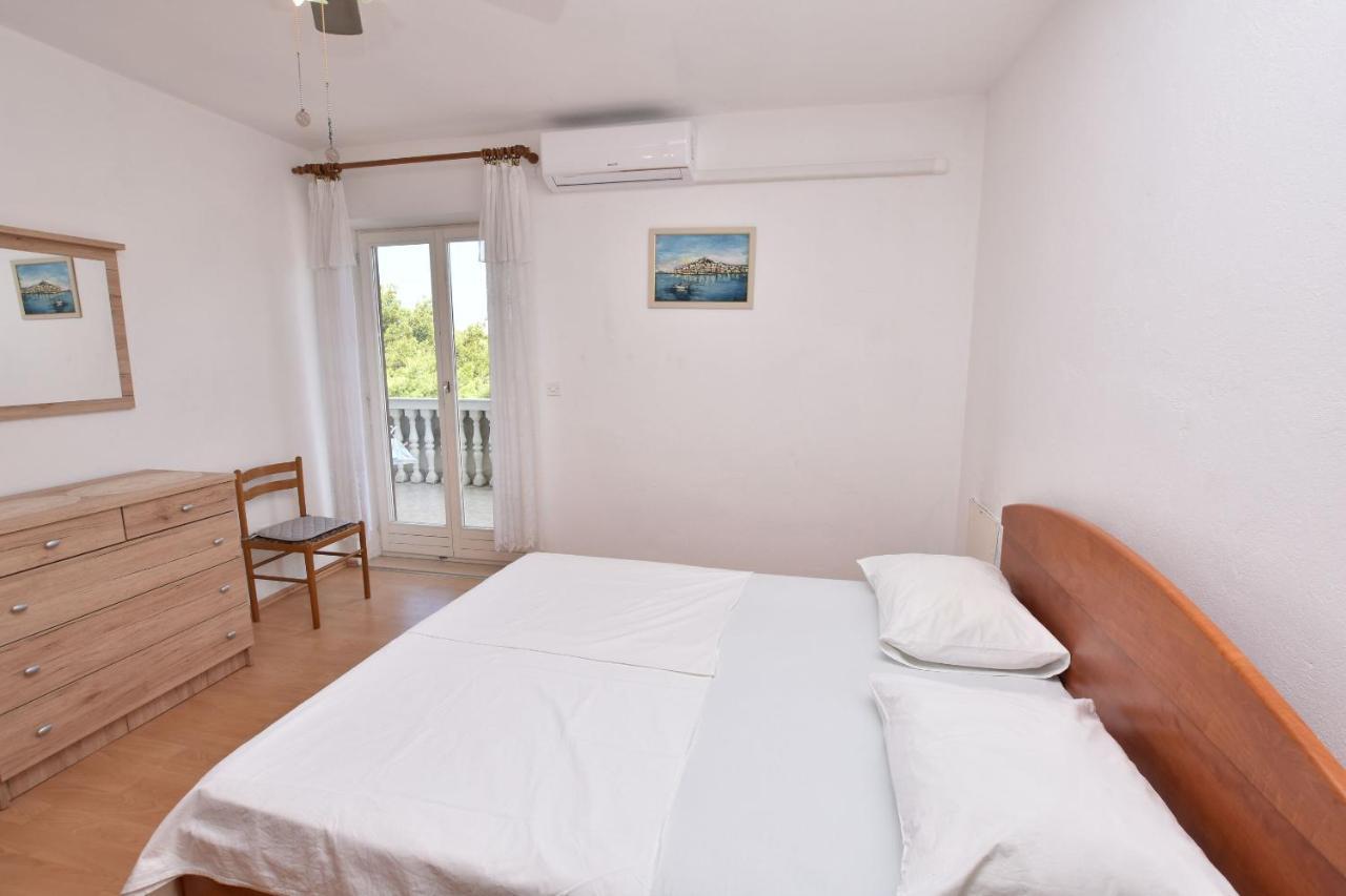 Apartments And Rooms Jakov Primosten Exterior photo