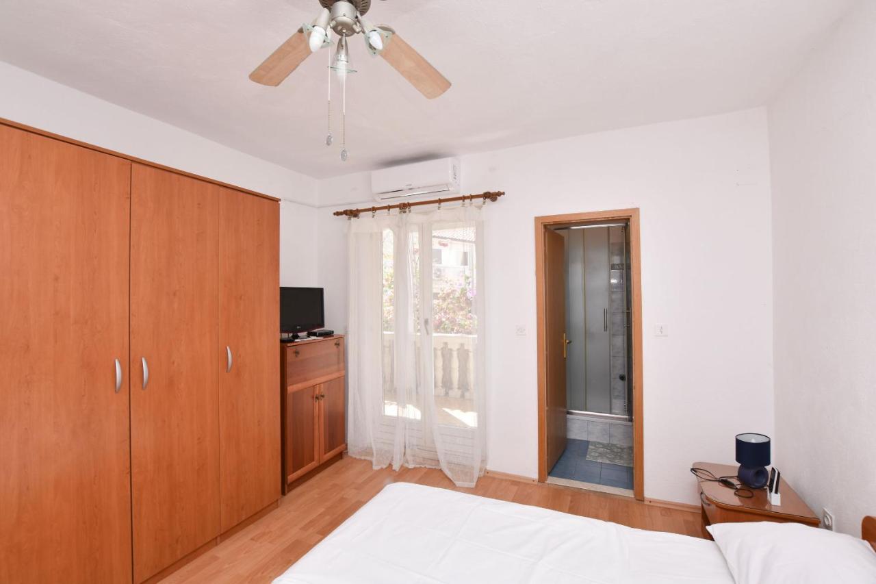 Apartments And Rooms Jakov Primosten Exterior photo