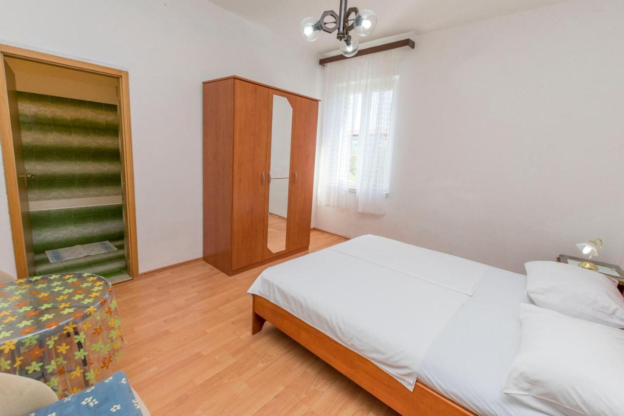 Apartments And Rooms Jakov Primosten Exterior photo