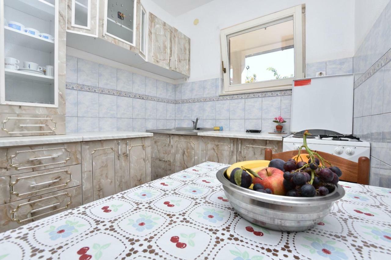 Apartments And Rooms Jakov Primosten Exterior photo
