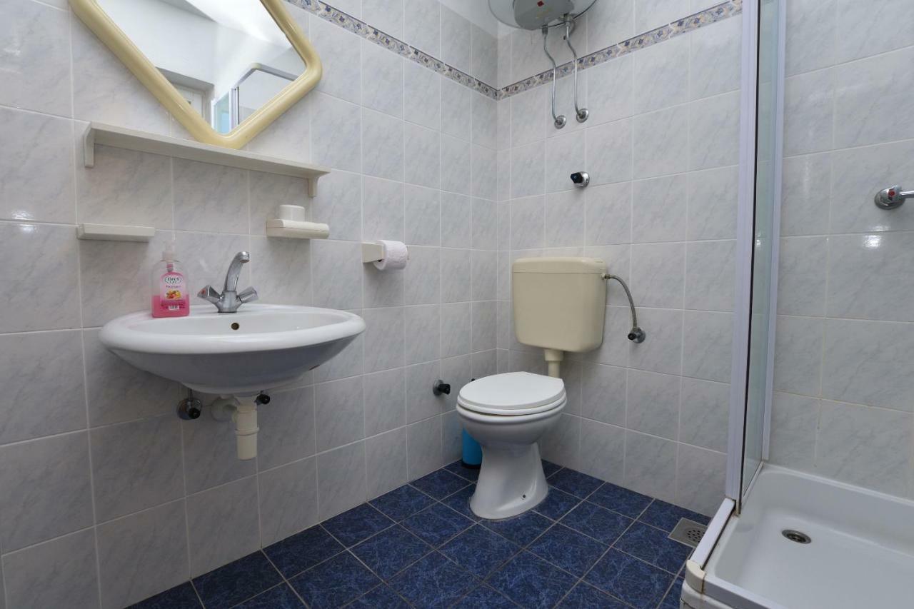 Apartments And Rooms Jakov Primosten Exterior photo
